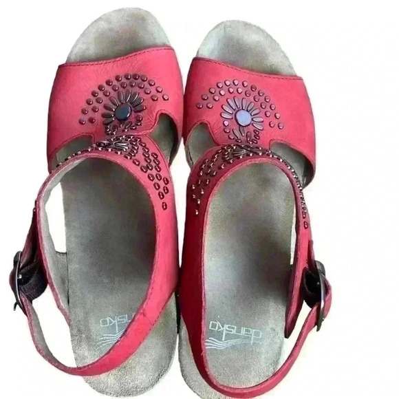 Dansko Deandra Studded Sandal  Red Nubuck Leather Size 38 - Picture 5 of 8